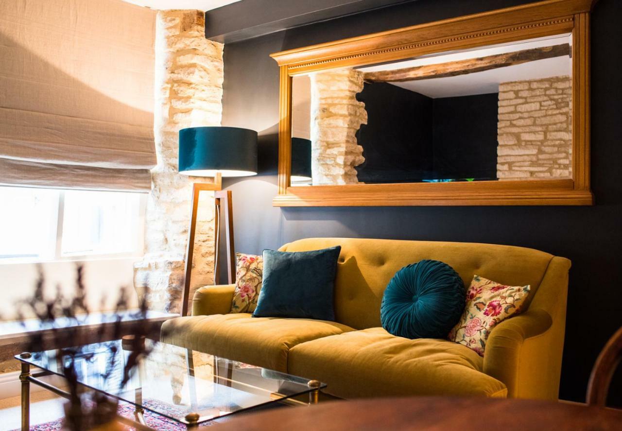 Cotswold Place ไซเร็นเซสเตอร์ ภายนอก รูปภาพ