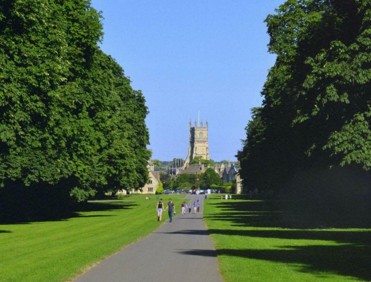 Cotswold Place ไซเร็นเซสเตอร์ ภายนอก รูปภาพ